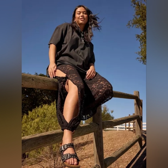 Torrid Black Festi Tie Detail Lace Jogger Flowy Pants Size 1X Short Nwt - Picture 5 of 5